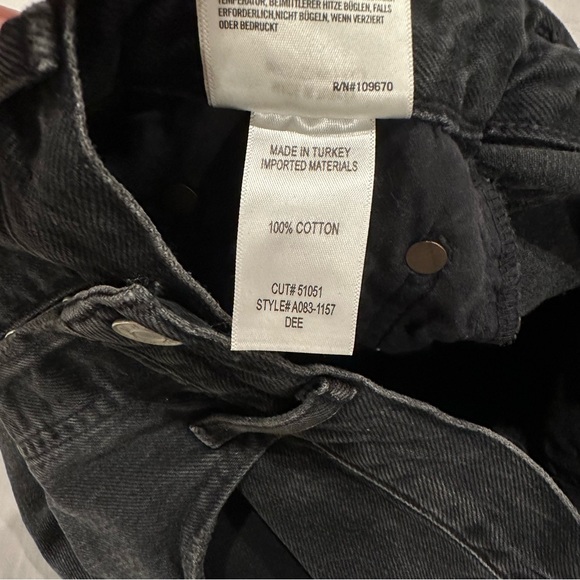 Agolde Black Distressed Denim Jean Shorts - Picture 4 of 7